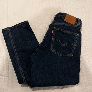 LEVIS BRAND NEW- 70’s high slim straight W:27 L:31